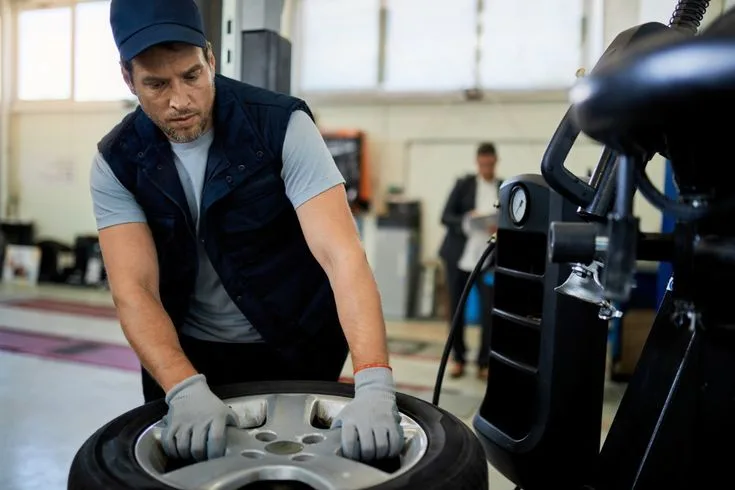 Mobile tyre fitting service at home in Croydon by Tyre Vortex technician