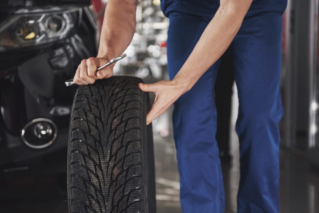 Mobile Tyre Checking`